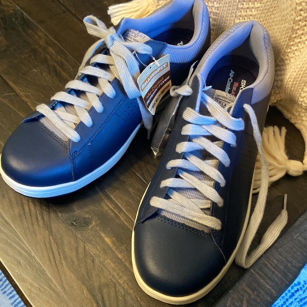 SKECHERS Men’s Relaxed Fit Air-Cooled Memory Foam Sneaker